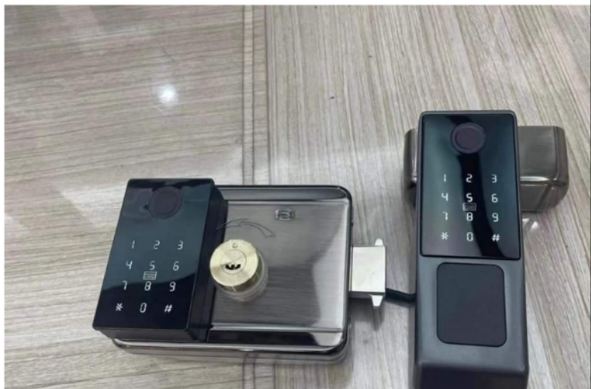 KHÓA CỬA THÔNG MINH FuKi FS 01